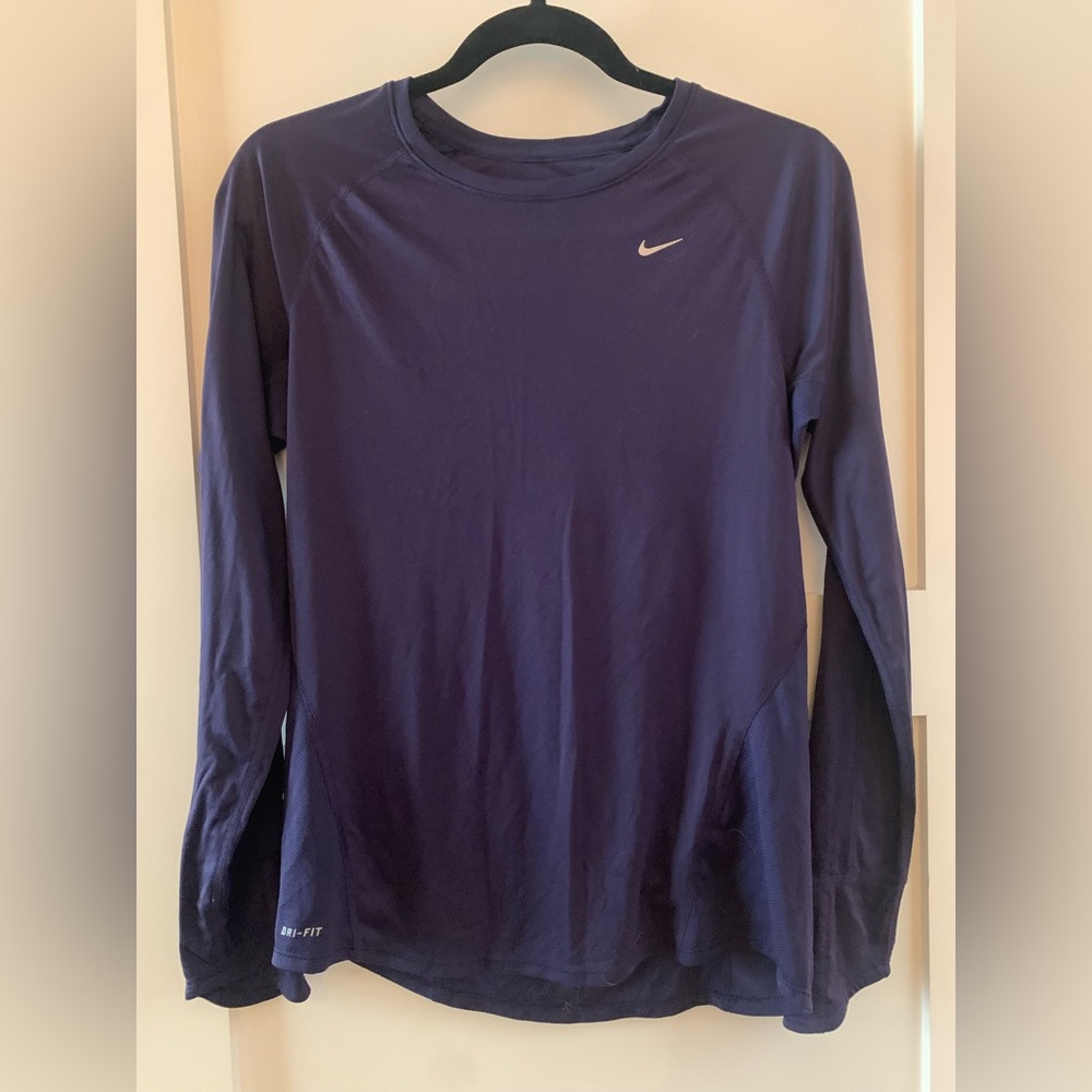 Nike dryfit purple long sleeve medium